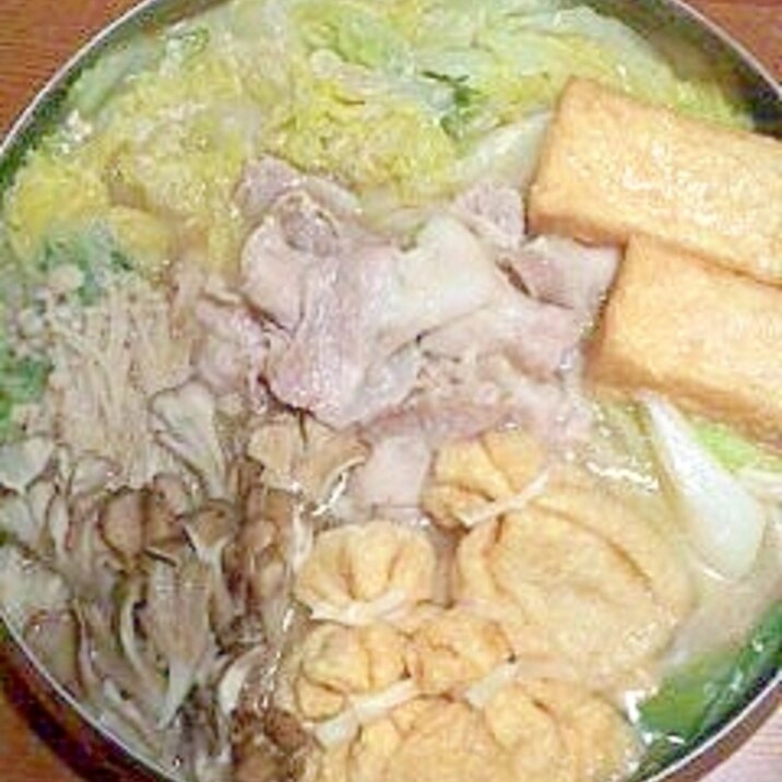豚バラ肉とモチきんちゃくの味噌鍋